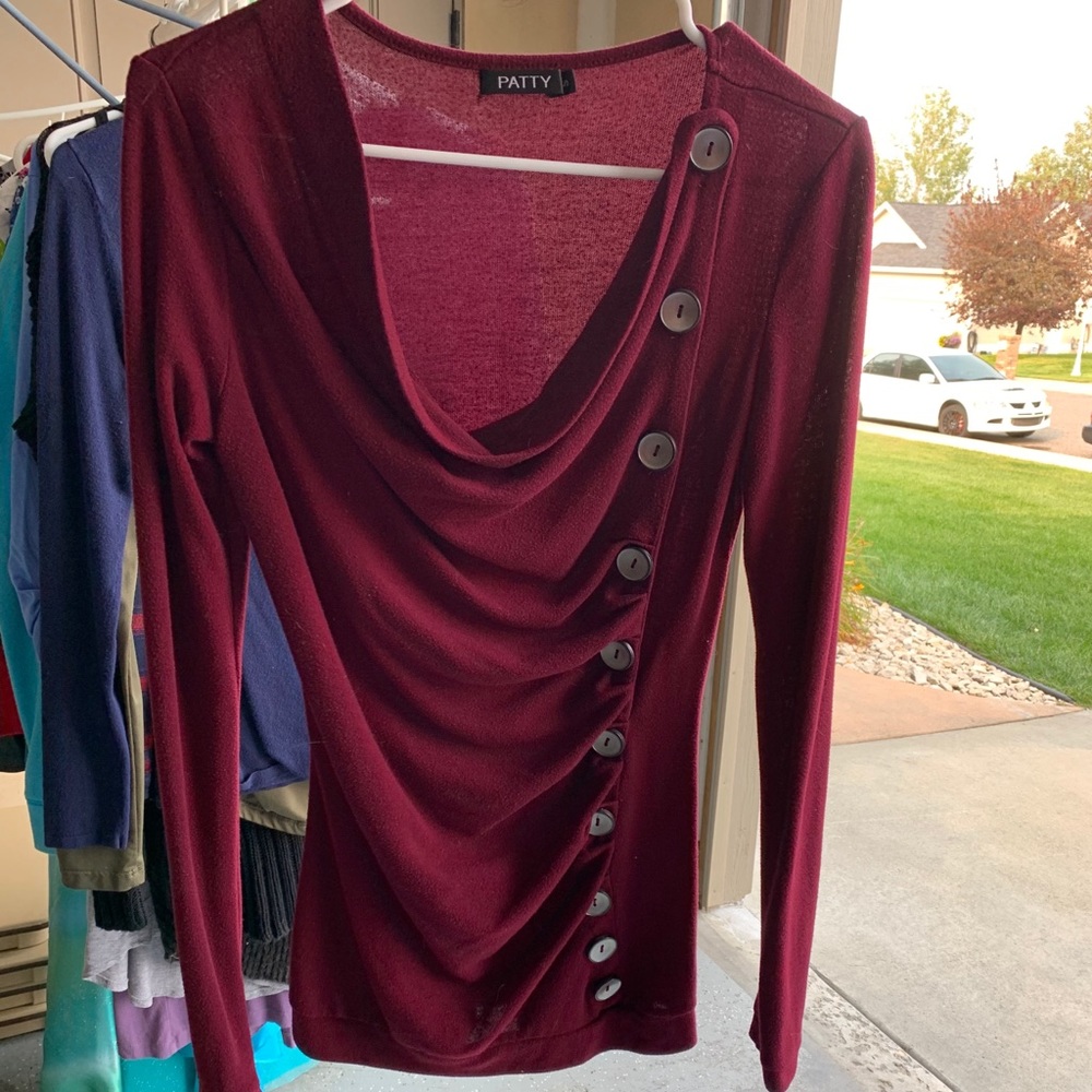 Women’s Sweater - Small